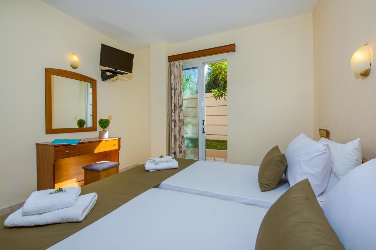 Dias Hotel Apartments Agia Marina Esterno foto