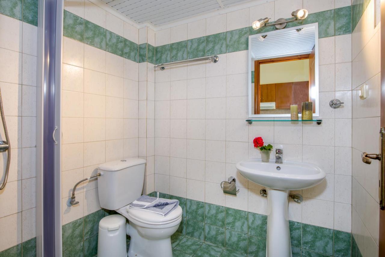Dias Hotel Apartments Agia Marina Esterno foto