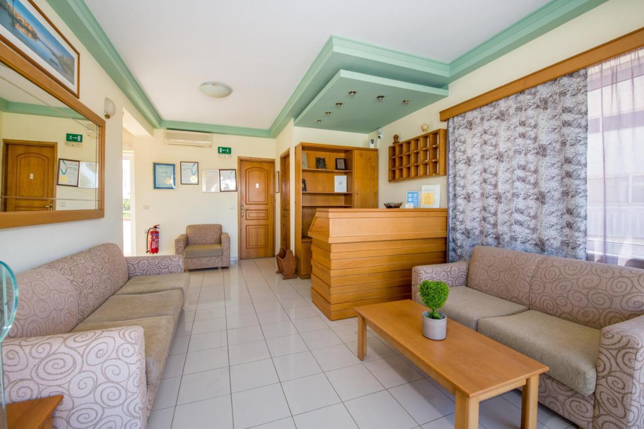 Dias Hotel Apartments Agia Marina Esterno foto