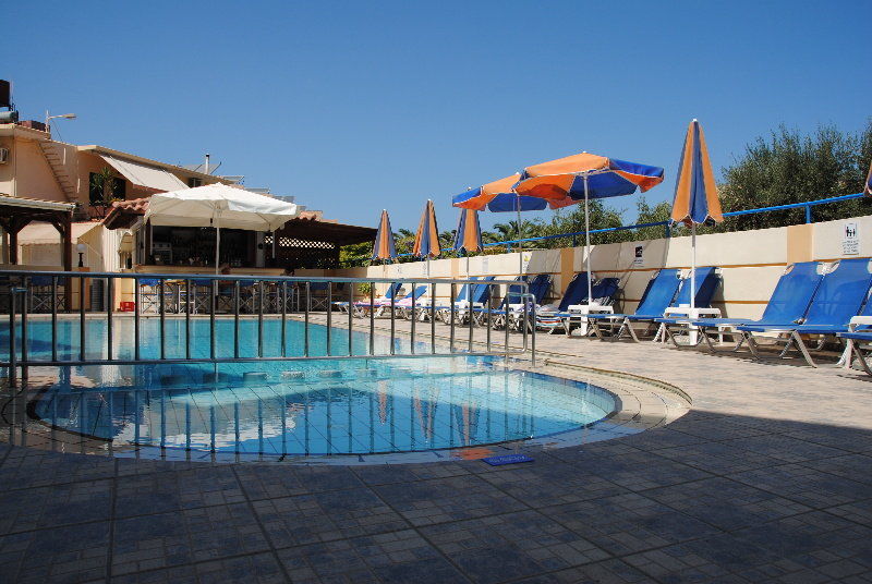 Dias Hotel Apartments Agia Marina Esterno foto