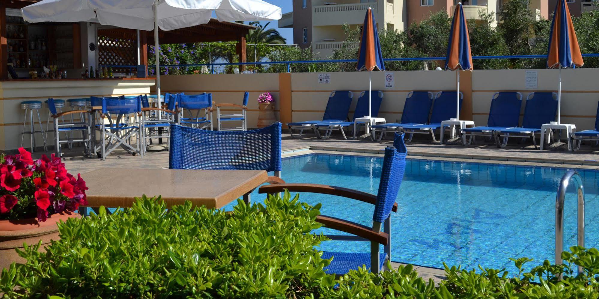 Dias Hotel Apartments Agia Marina Esterno foto