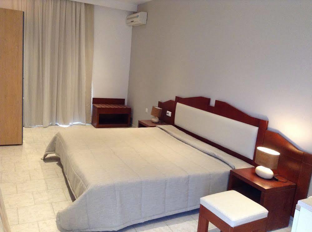 Dias Hotel Apartments Agia Marina Esterno foto