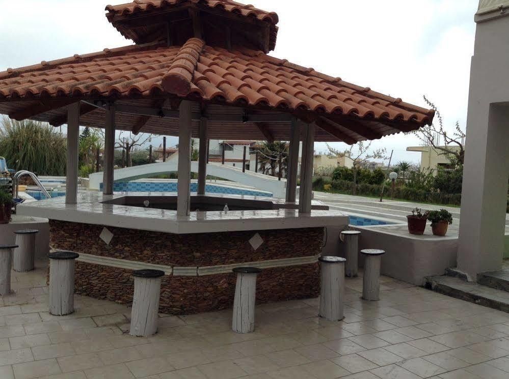Dias Hotel Apartments Agia Marina Esterno foto